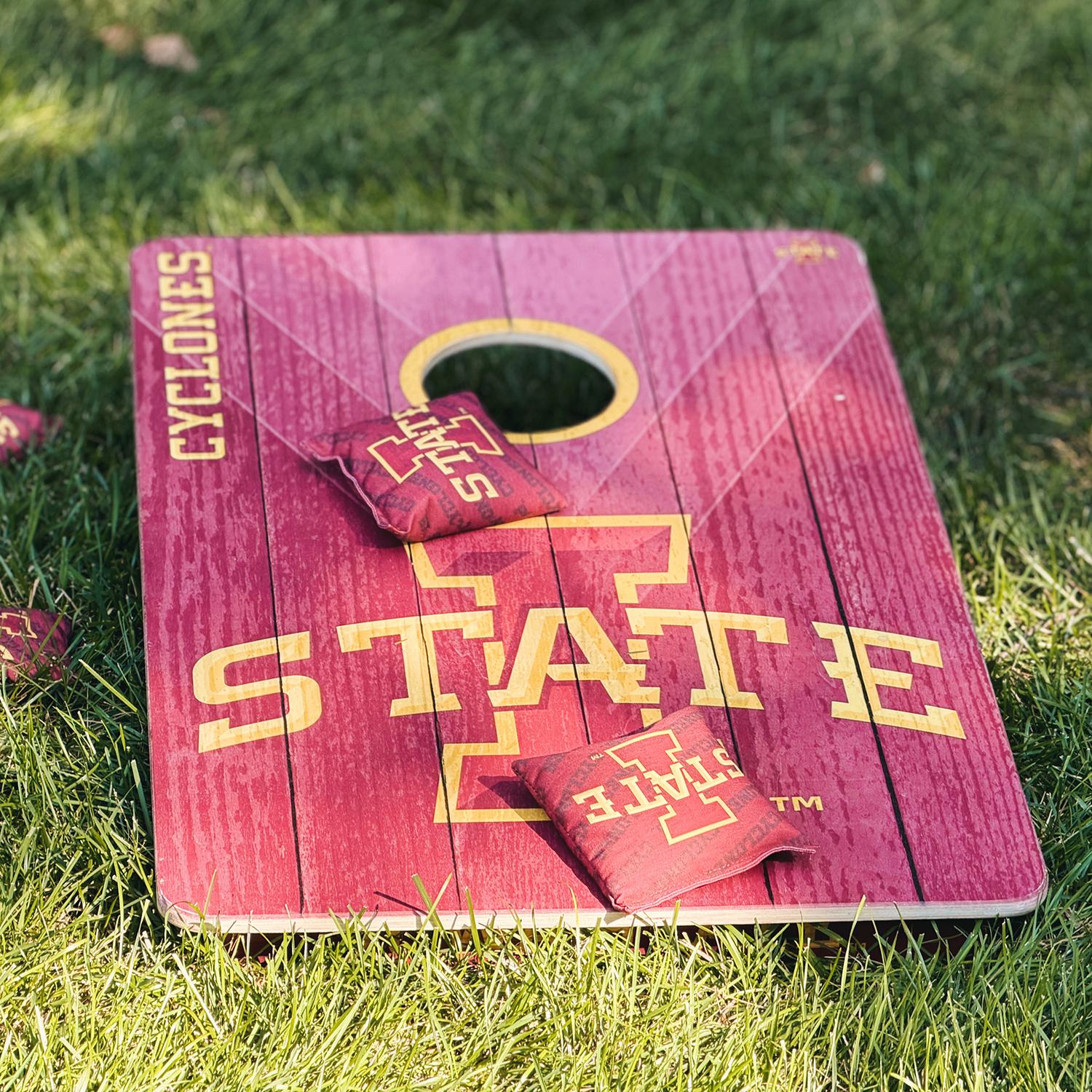 【激レア】アイオワ大学 スタジアム ゴブラン織り ラグ タペストリー NCAA Sporting Goods | ISU Book Store